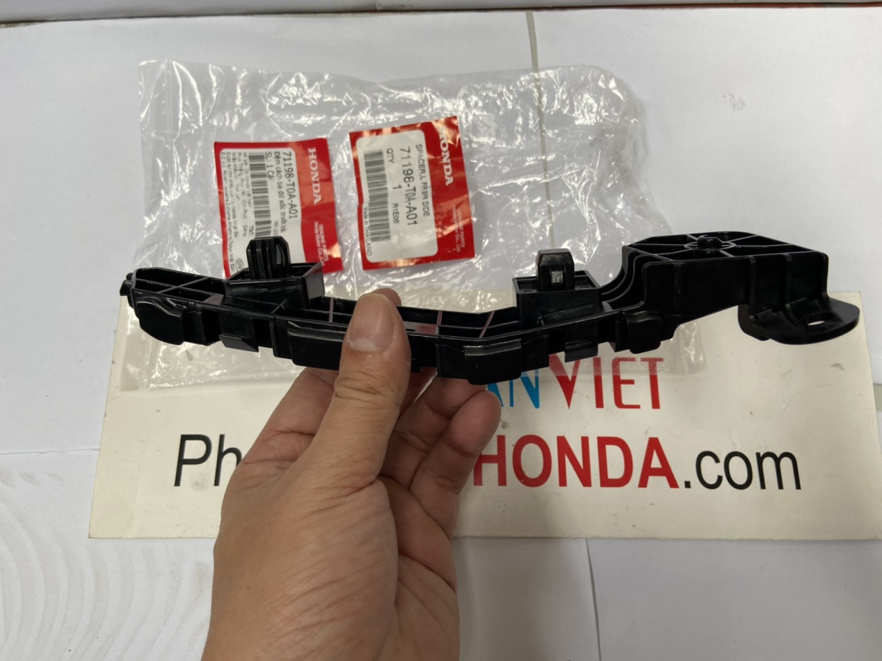 Cá cài ba đờ sốc trước xe Honda CRV 2013 đến 2017